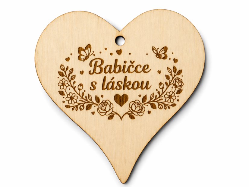 Dřevěné srdce s gravírováním – Babičce s láskou (10 cm) Dřevěné srdce s gravírováním – Babičce s láskou (10 cm)