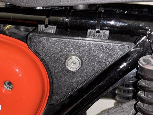 Skříňka na nářadí k motocyklu Simson z 3D tiskárny